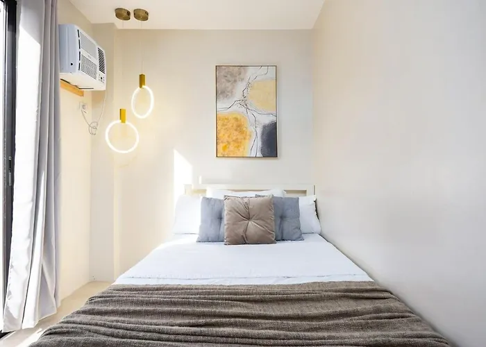 Apartment Fully Furnished 3br House In With Parking And Washer